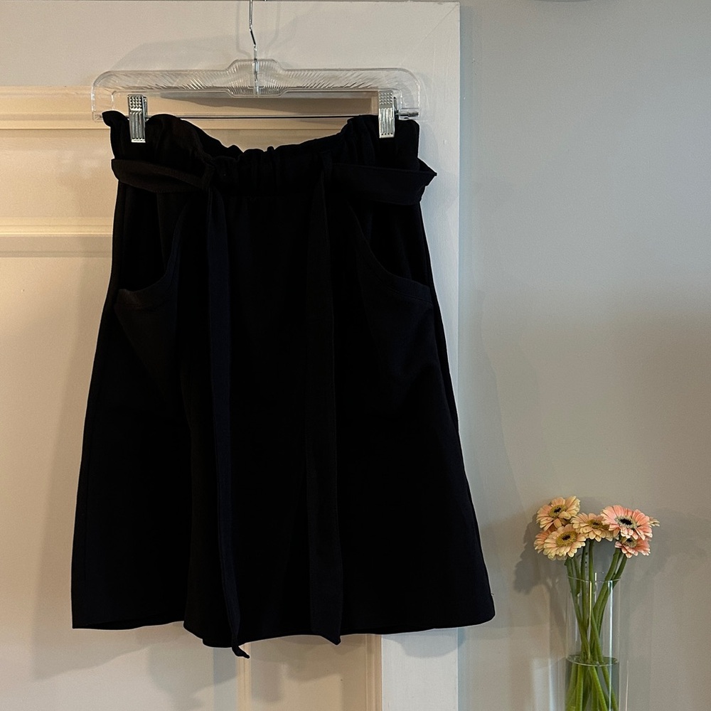 Banana Republic Black A Line Skirt with Pockets, M